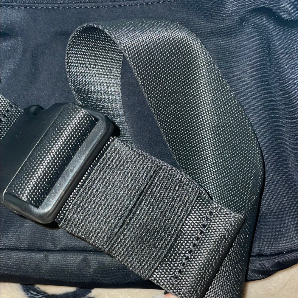 lululemon athletica Black Woman’s  Bag - Picture 9 of 11
